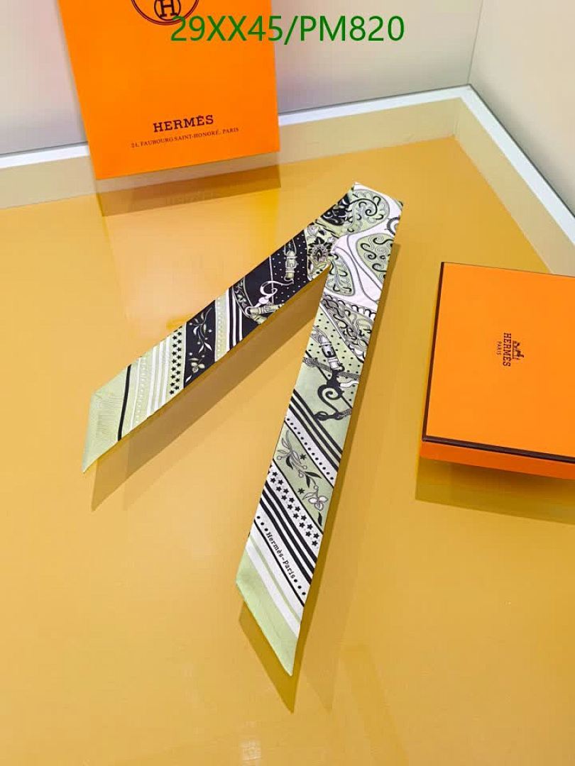 Hermes-Scarf Code: PM820 $: 29USD