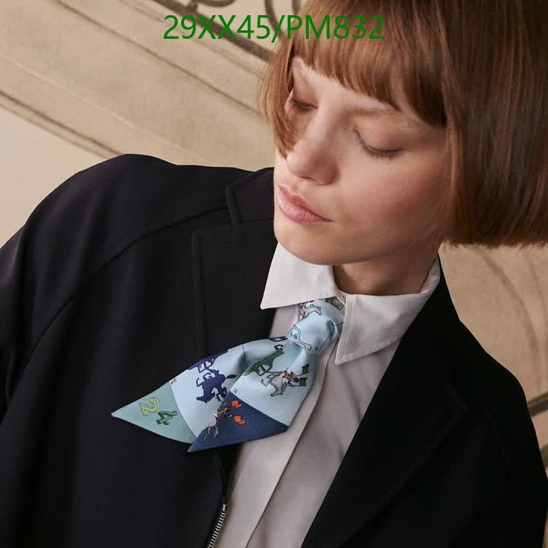 Hermes-Scarf Code: PM832 $: 29USD