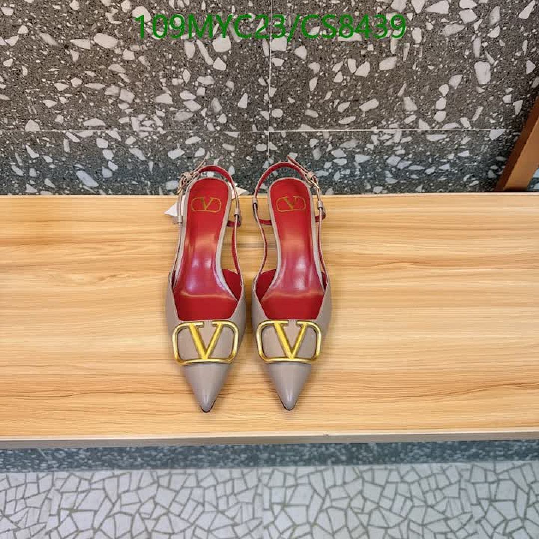 Valentino-Women Shoes Code: CS8439 $: 109USD