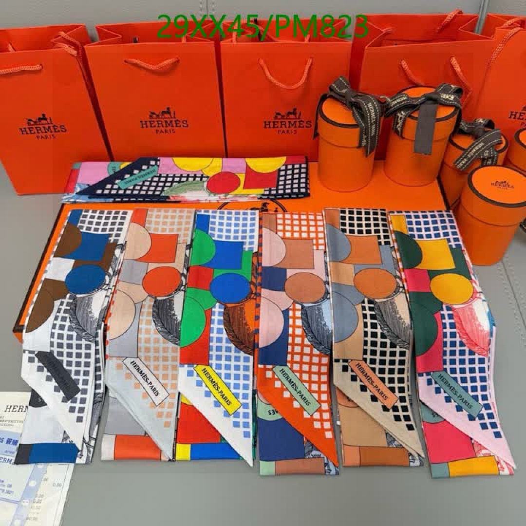Hermes-Scarf Code: PM823 $: 29USD