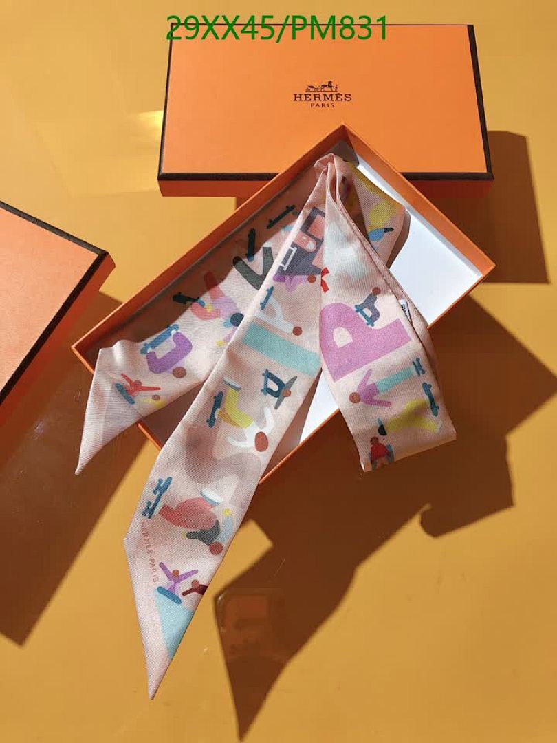 Hermes-Scarf Code: PM831 $: 29USD