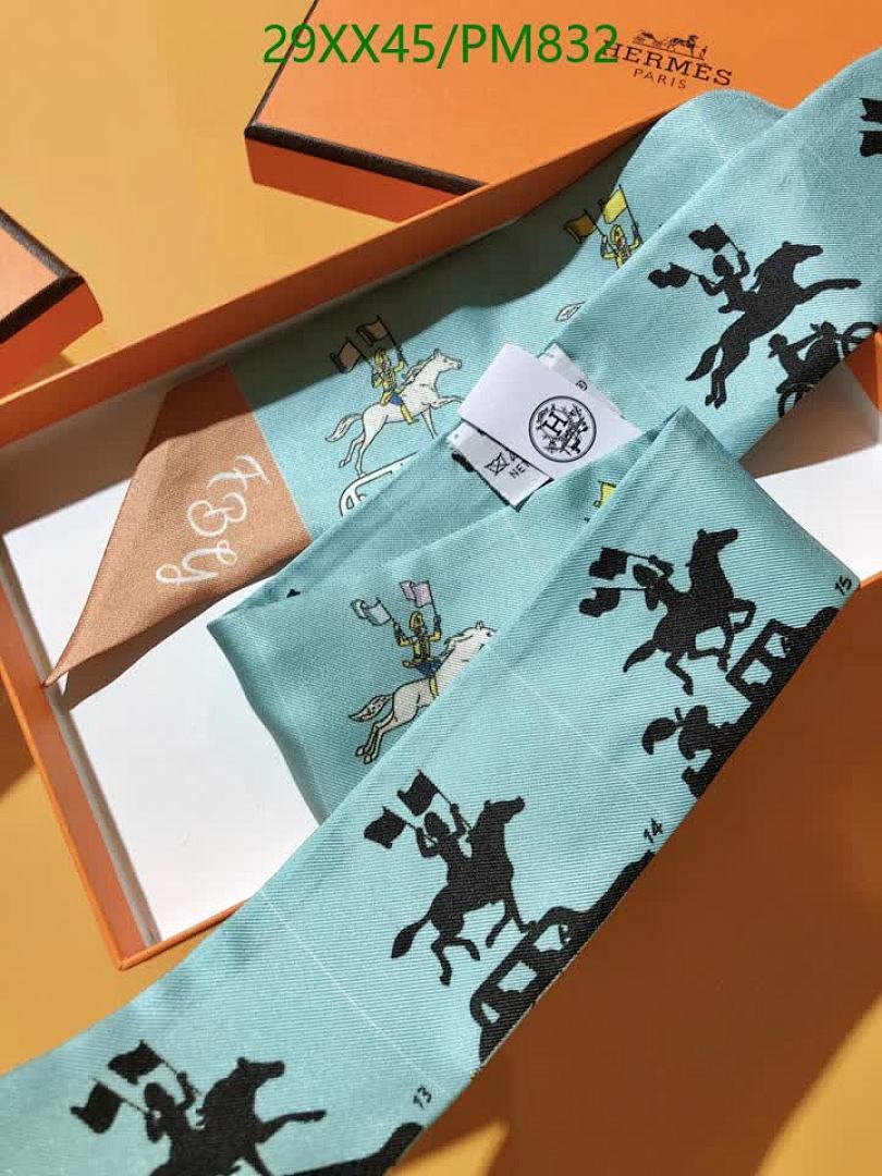Hermes-Scarf Code: PM832 $: 29USD