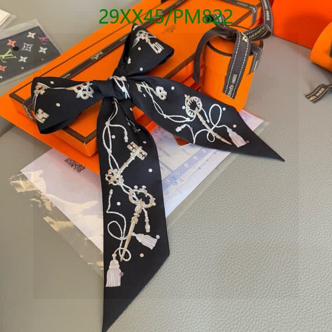 Hermes-Scarf Code: PM822 $: 29USD