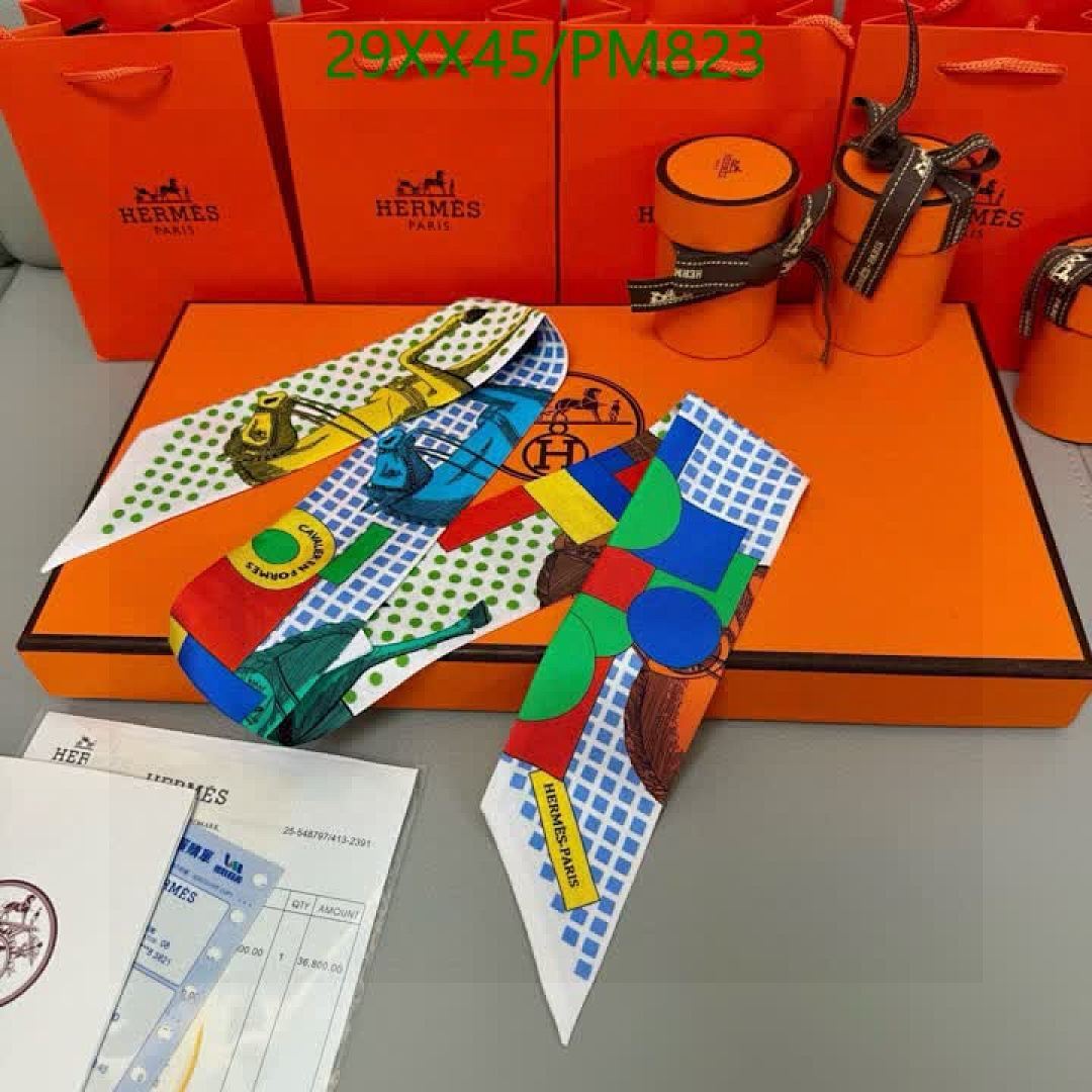 Hermes-Scarf Code: PM823 $: 29USD