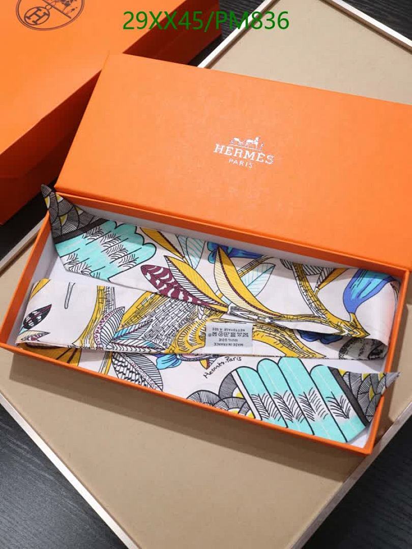 Hermes-Scarf Code: PM836 $: 29USD