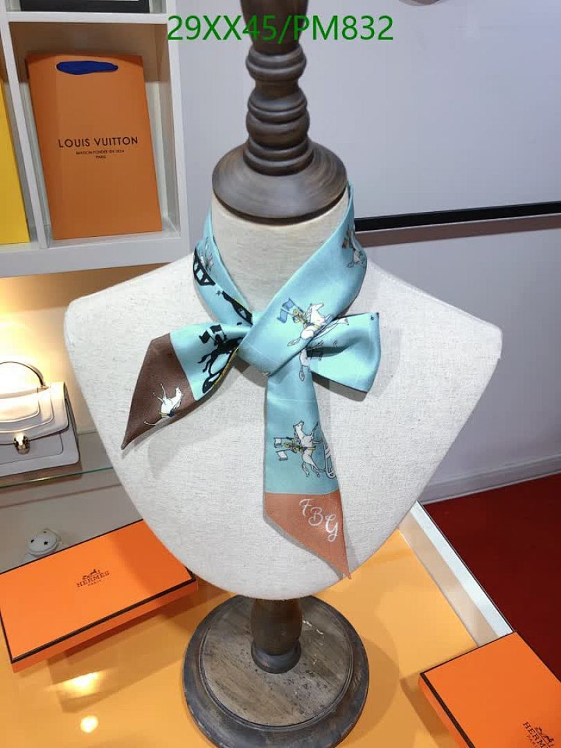 Hermes-Scarf Code: PM832 $: 29USD