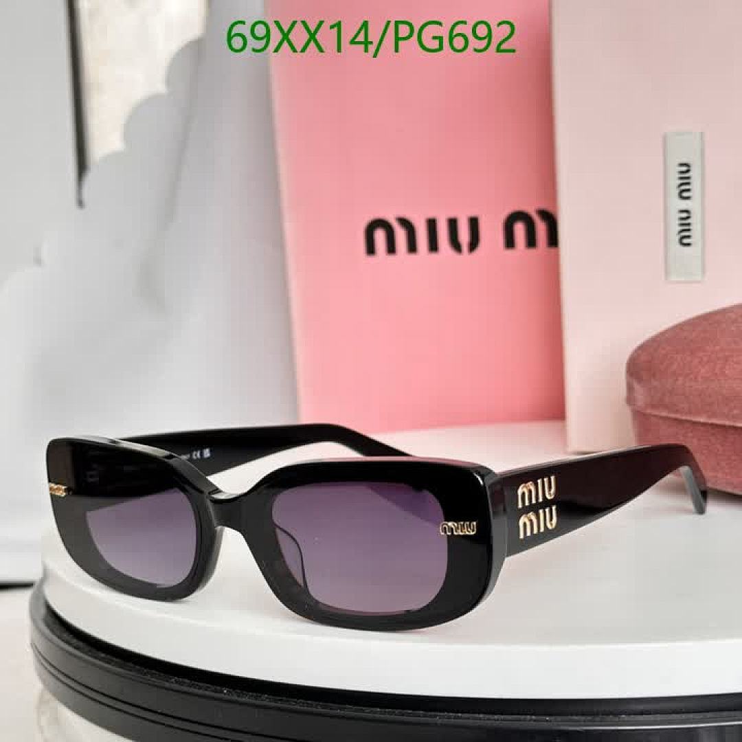 Miu Miu-Glasses Code: PG692 $: 69USD