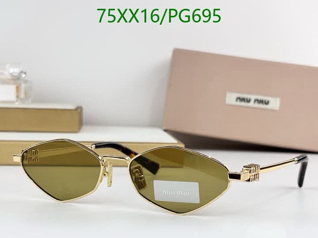 Miu Miu-Glasses Code: PG695 $: 75USD