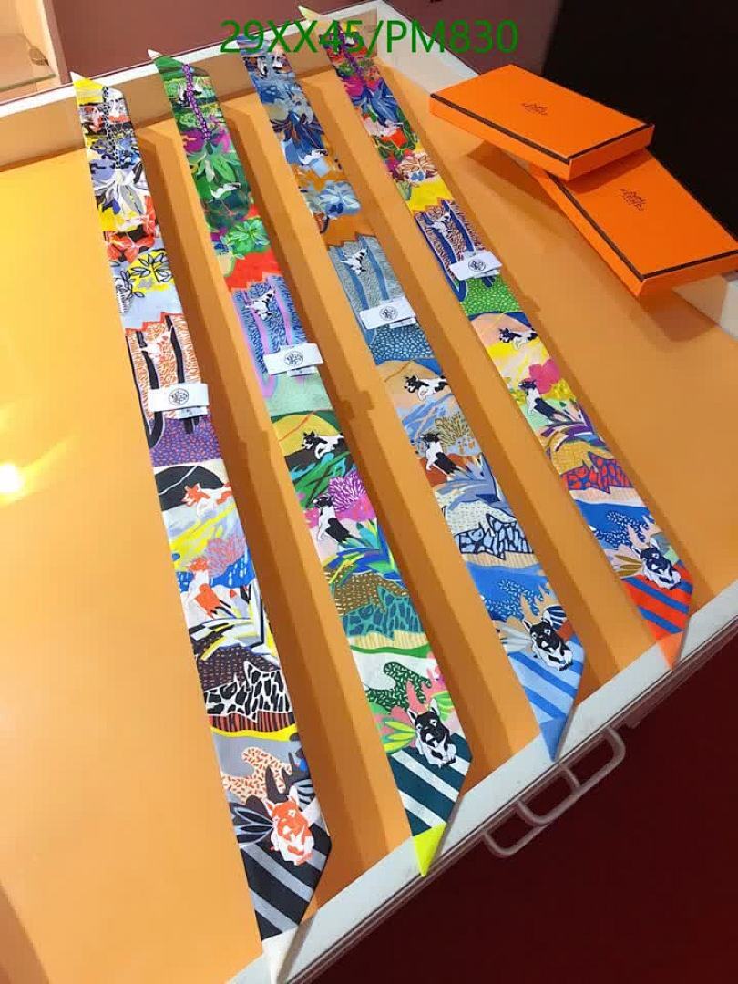 Hermes-Scarf Code: PM830 $: 29USD