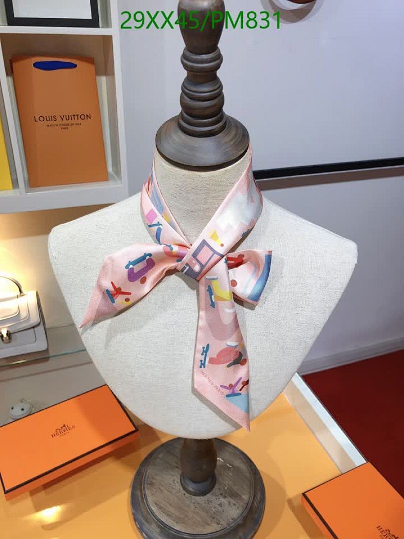 Hermes-Scarf Code: PM831 $: 29USD