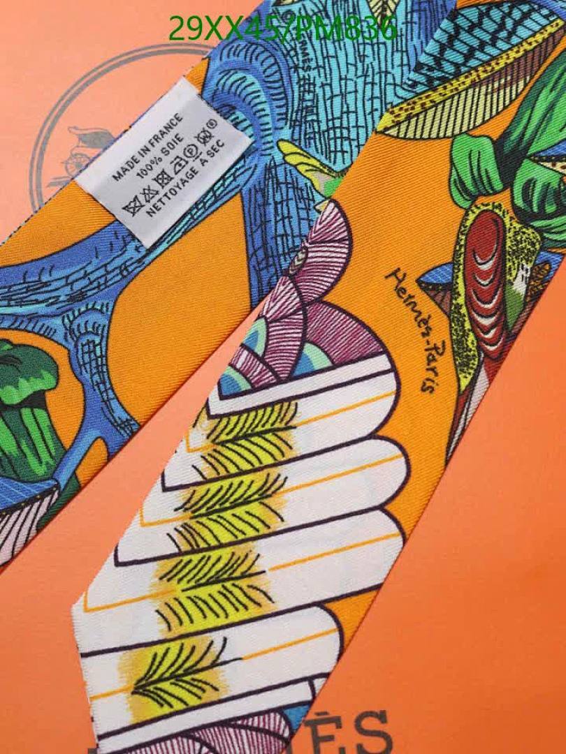 Hermes-Scarf Code: PM836 $: 29USD