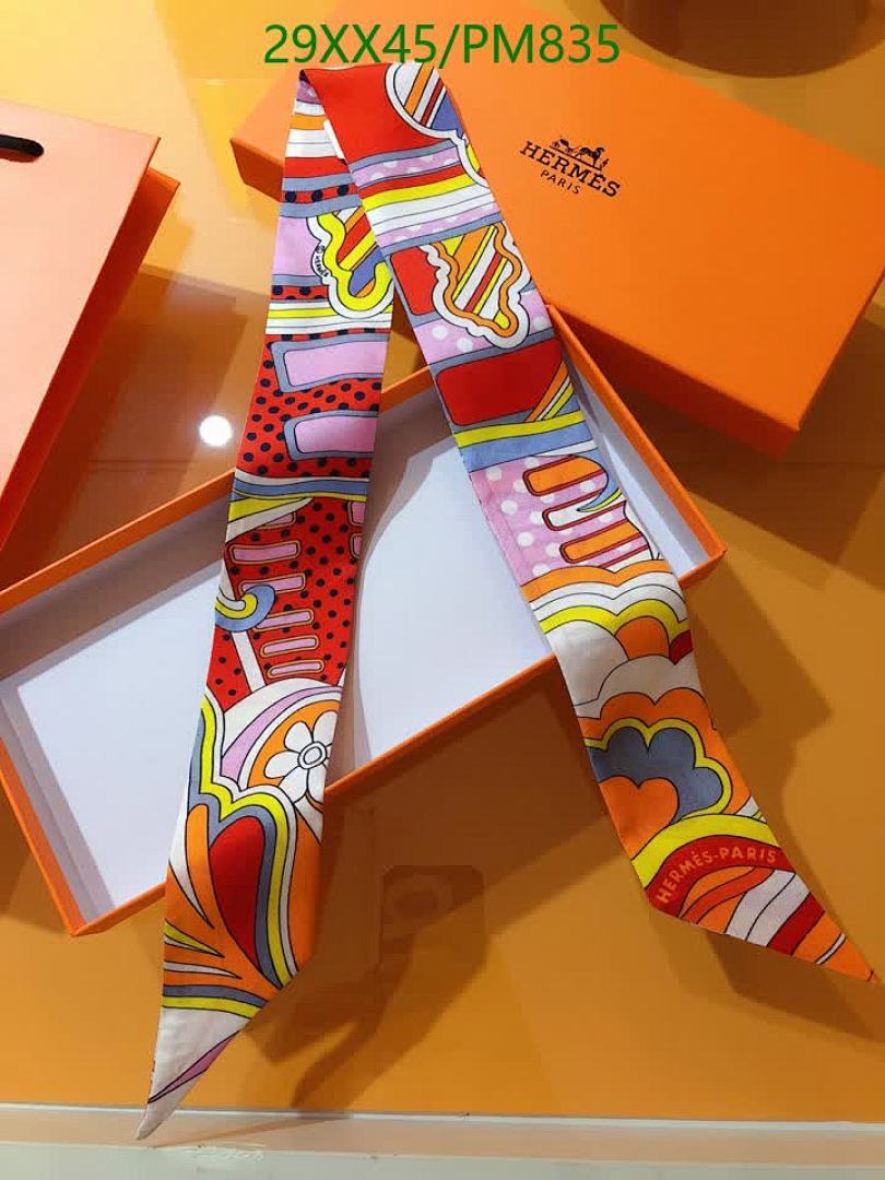 Hermes-Scarf Code: PM835 $: 29USD