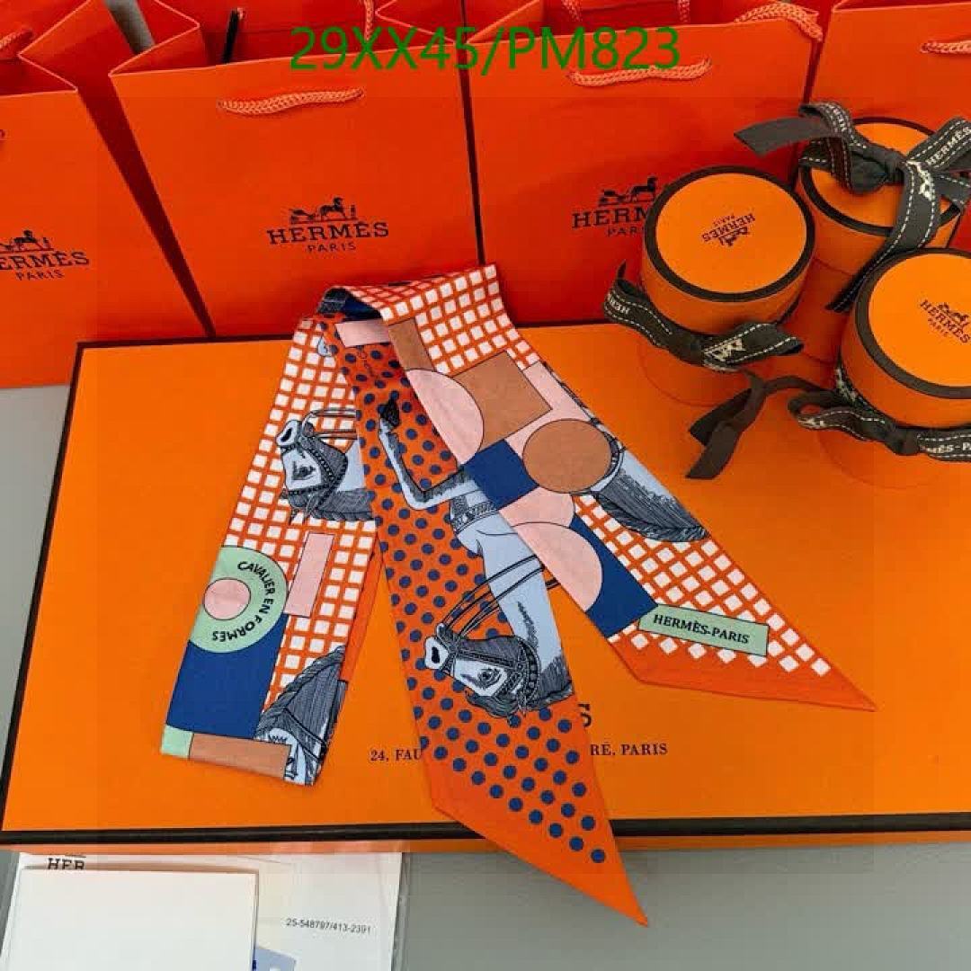 Hermes-Scarf Code: PM823 $: 29USD