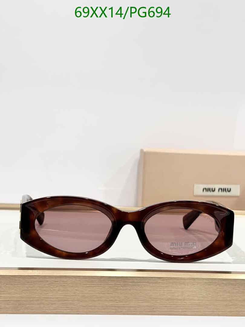 Miu Miu-Glasses Code: PG694 $: 69USD