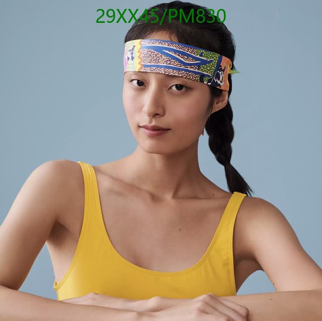 Hermes-Scarf Code: PM830 $: 29USD