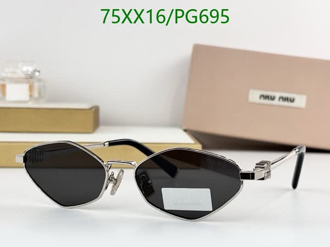 Miu Miu-Glasses Code: PG695 $: 75USD