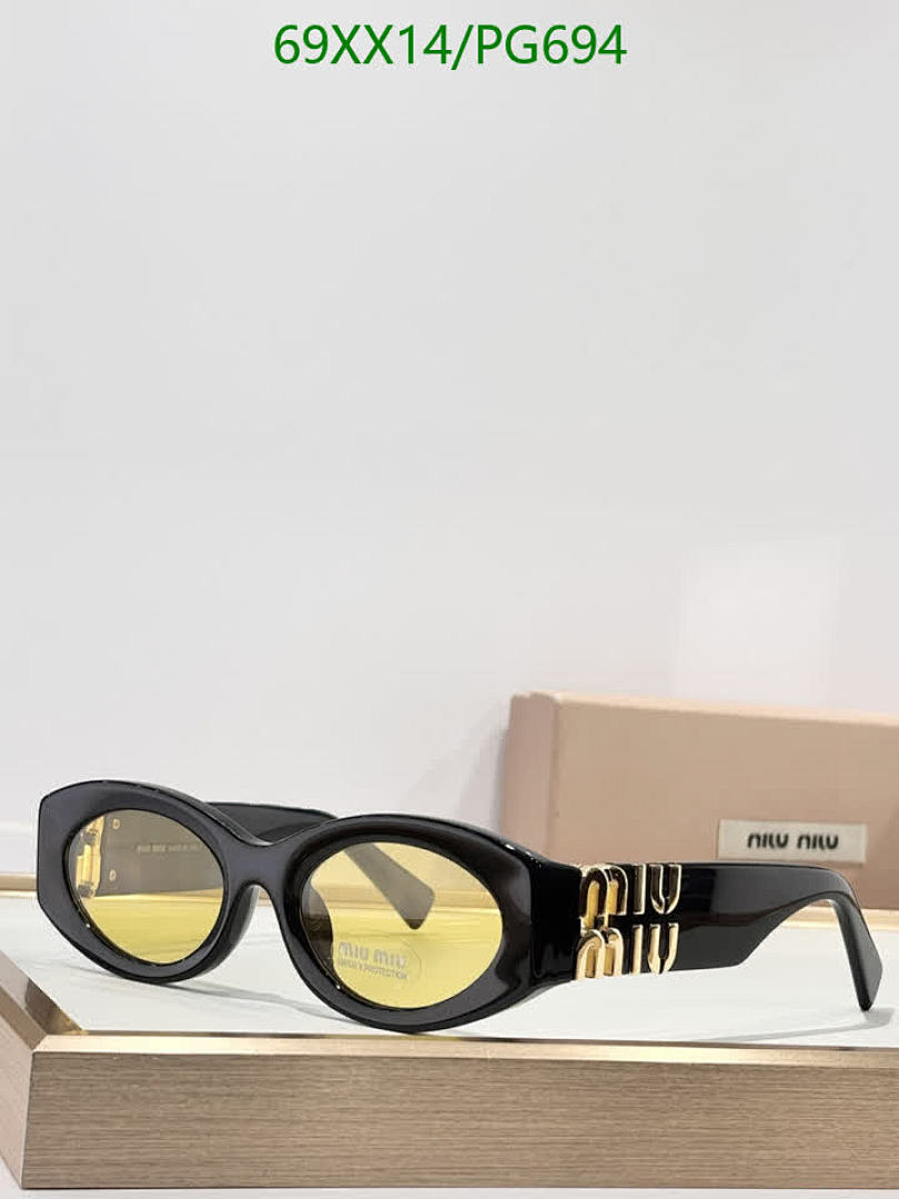 Miu Miu-Glasses Code: PG694 $: 69USD