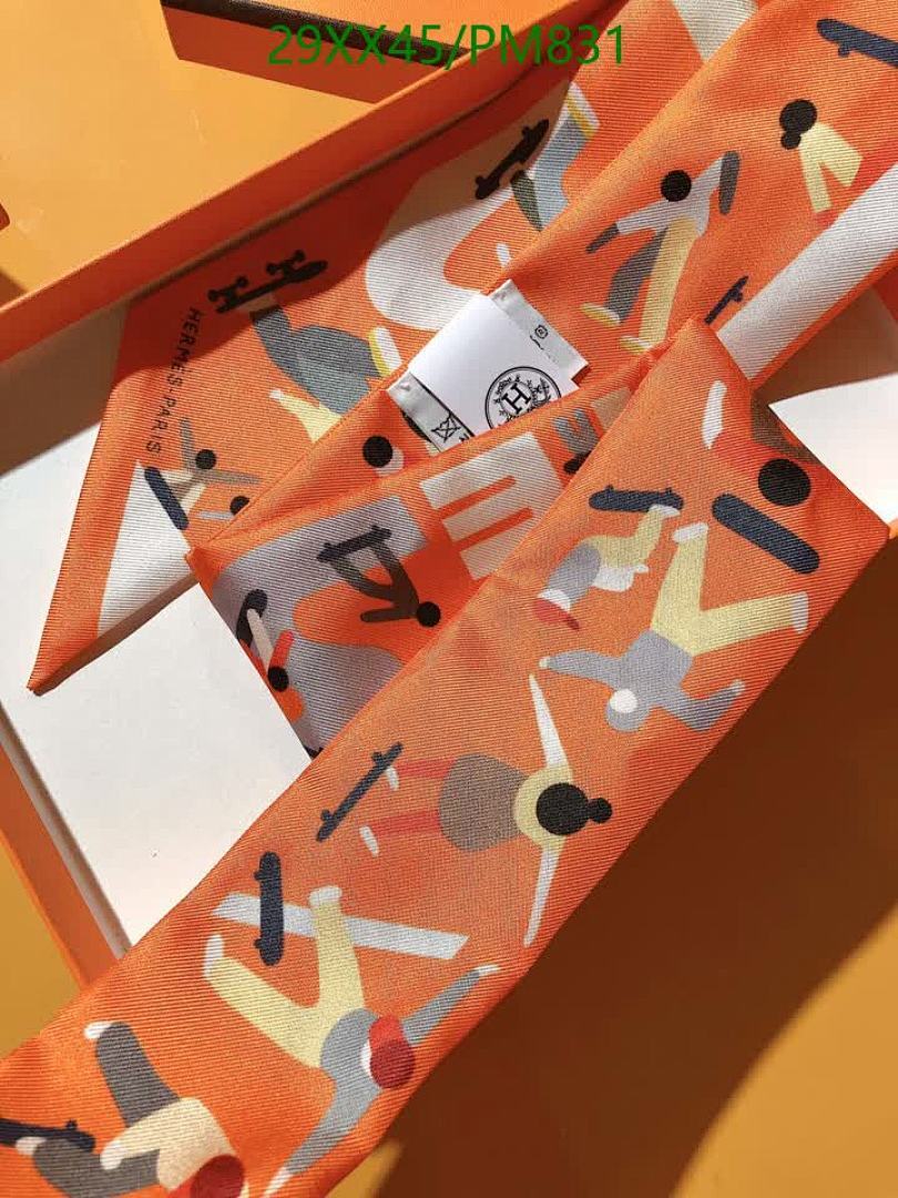 Hermes-Scarf Code: PM831 $: 29USD