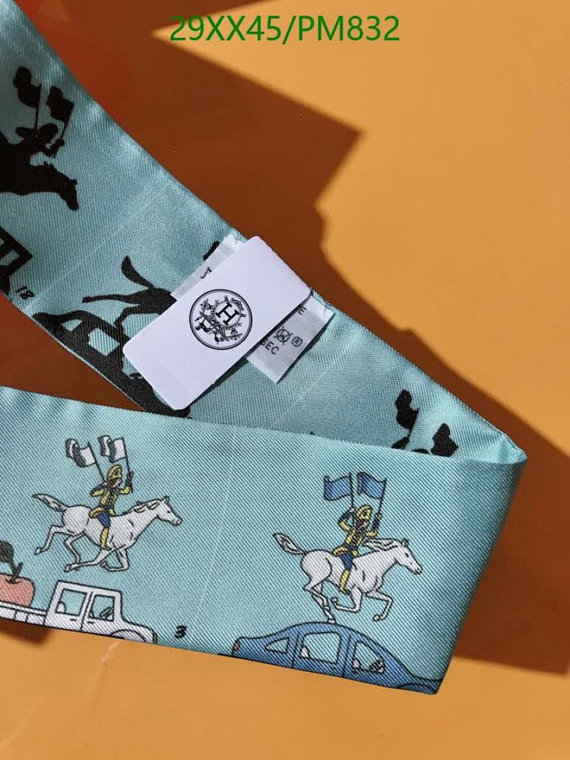 Hermes-Scarf Code: PM832 $: 29USD