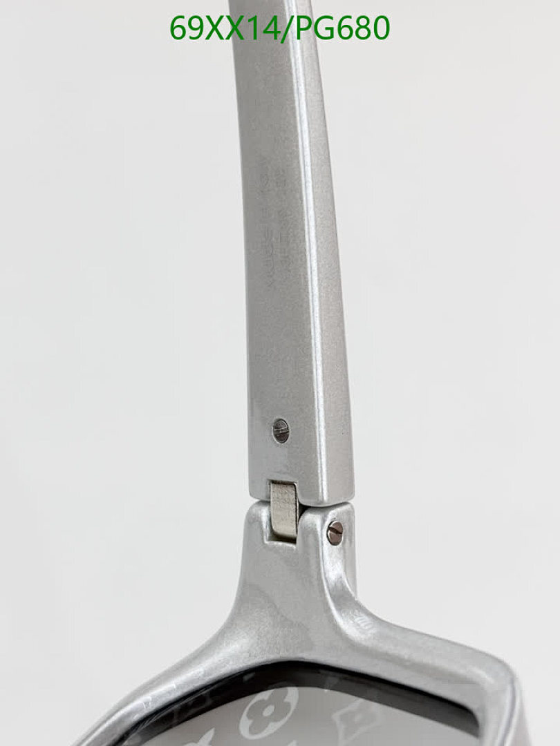 LV-Glasses Code: PG680 $: 69USD