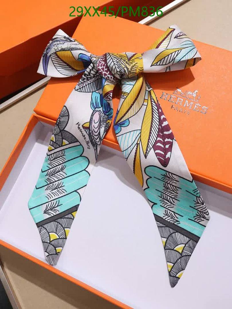Hermes-Scarf Code: PM836 $: 29USD