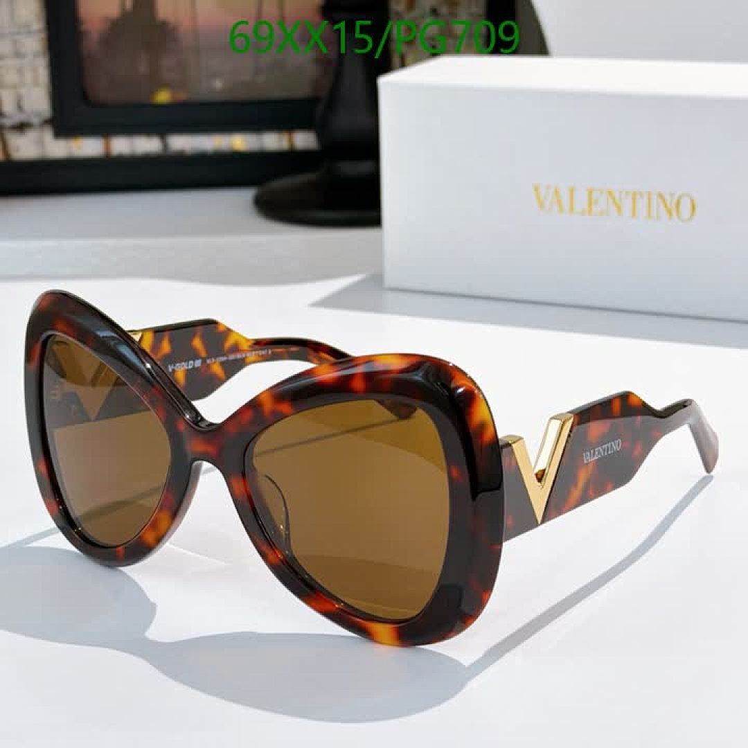 Valentino-Glasses Code: PG709 $: 69USD