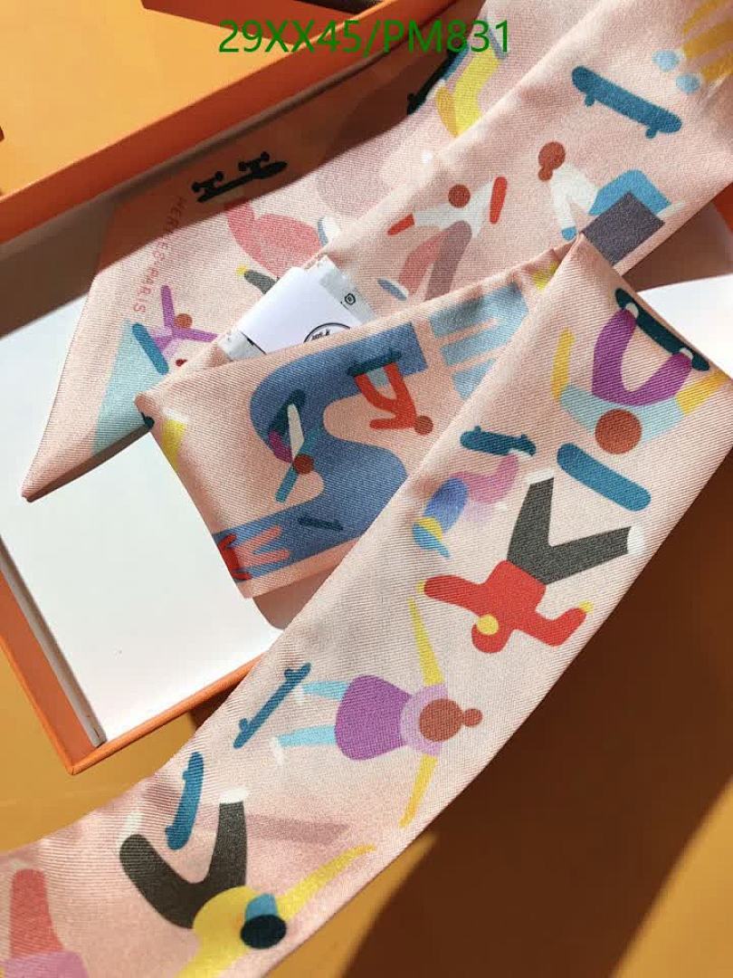 Hermes-Scarf Code: PM831 $: 29USD