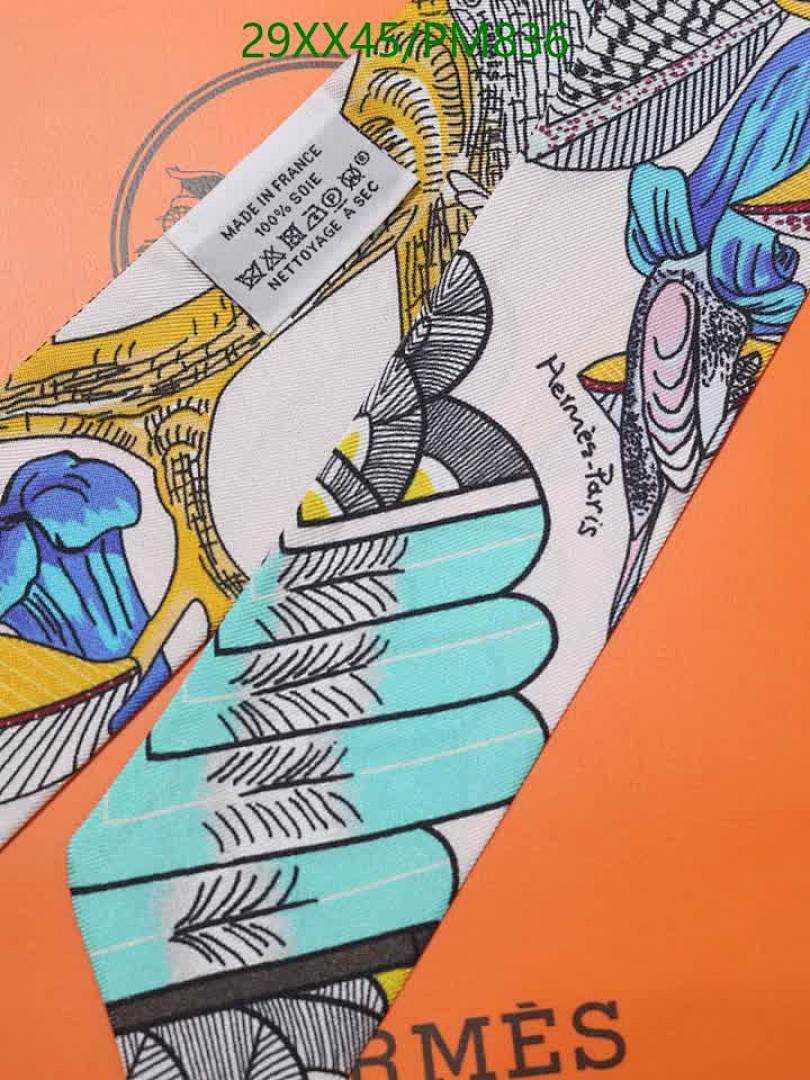 Hermes-Scarf Code: PM836 $: 29USD
