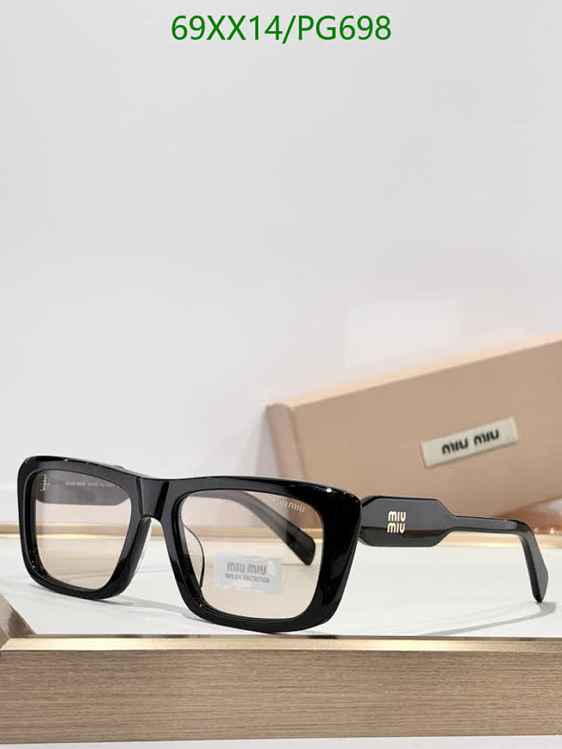 Miu Miu-Glasses Code: PG698 $: 69USD