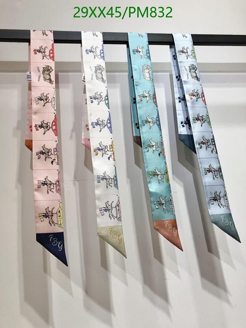 Hermes-Scarf Code: PM832 $: 29USD
