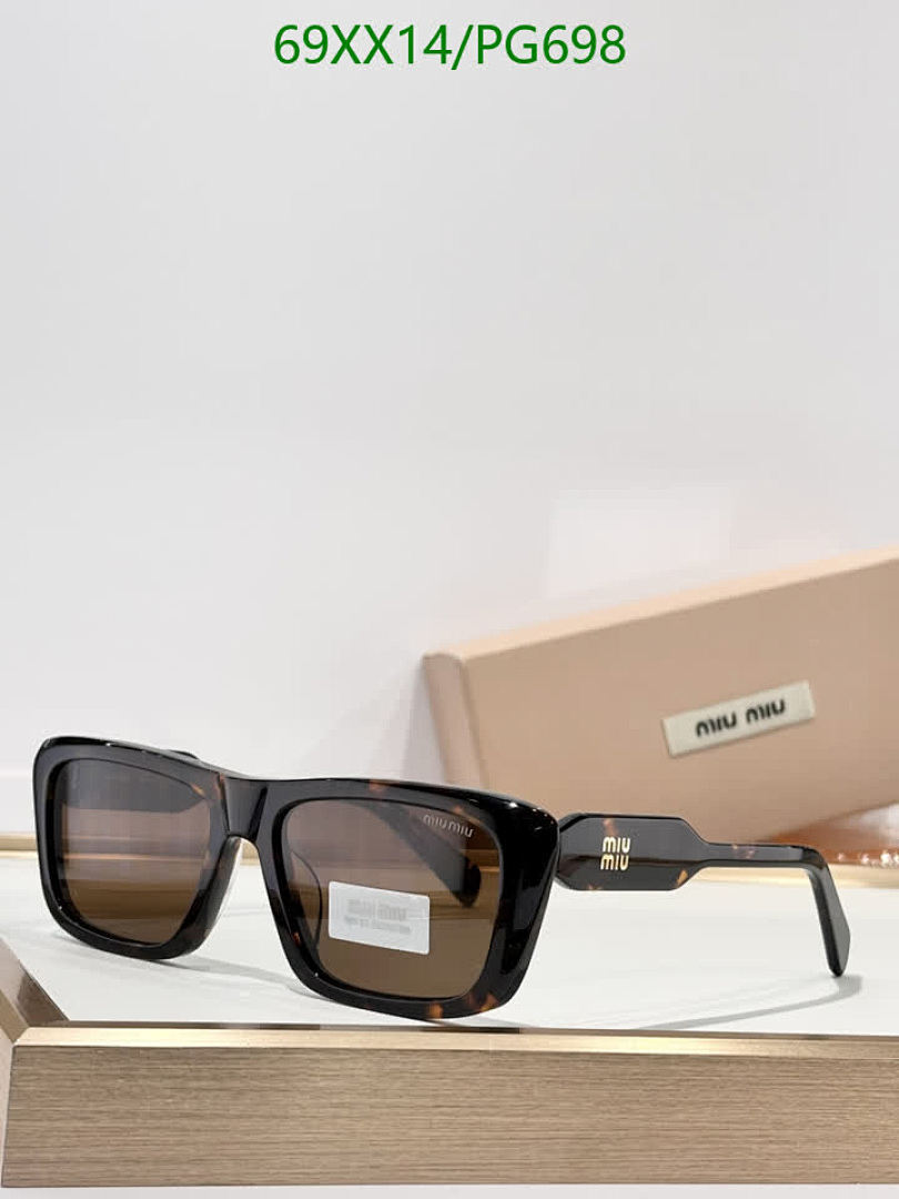 Miu Miu-Glasses Code: PG698 $: 69USD