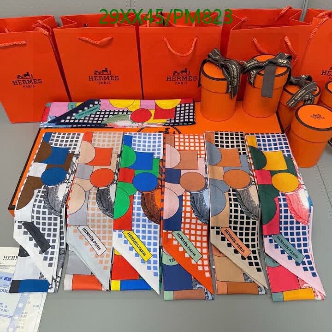 Hermes-Scarf Code: PM823 $: 29USD