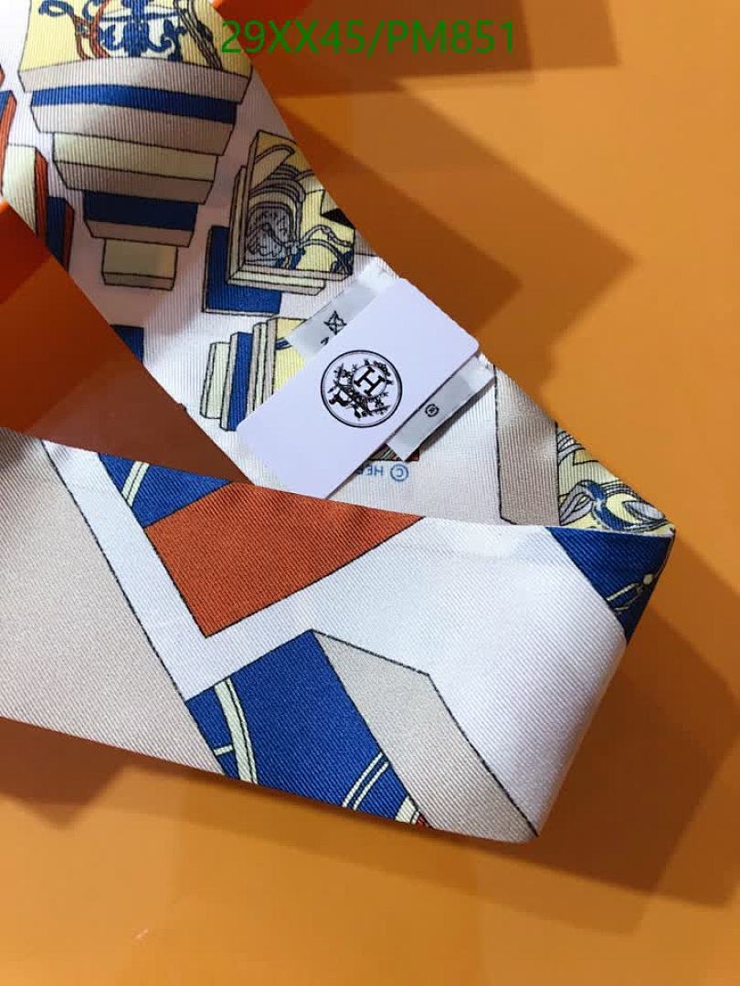 Hermes-Scarf Code: PM851 $: 29USD