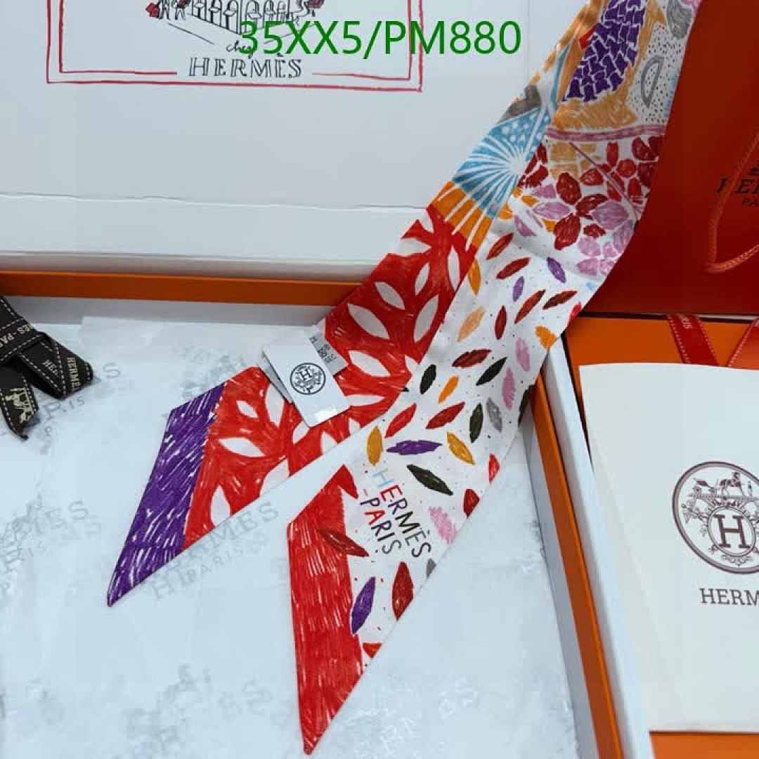 Hermes-Scarf Code: PM880 $: 35USD