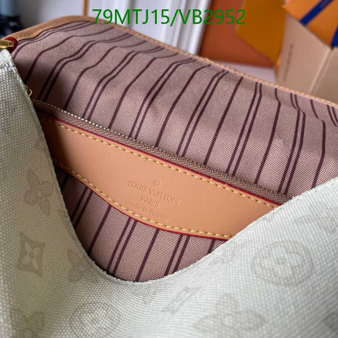 LV-Bag-4A Quality Code: VB2952 $: 79USD