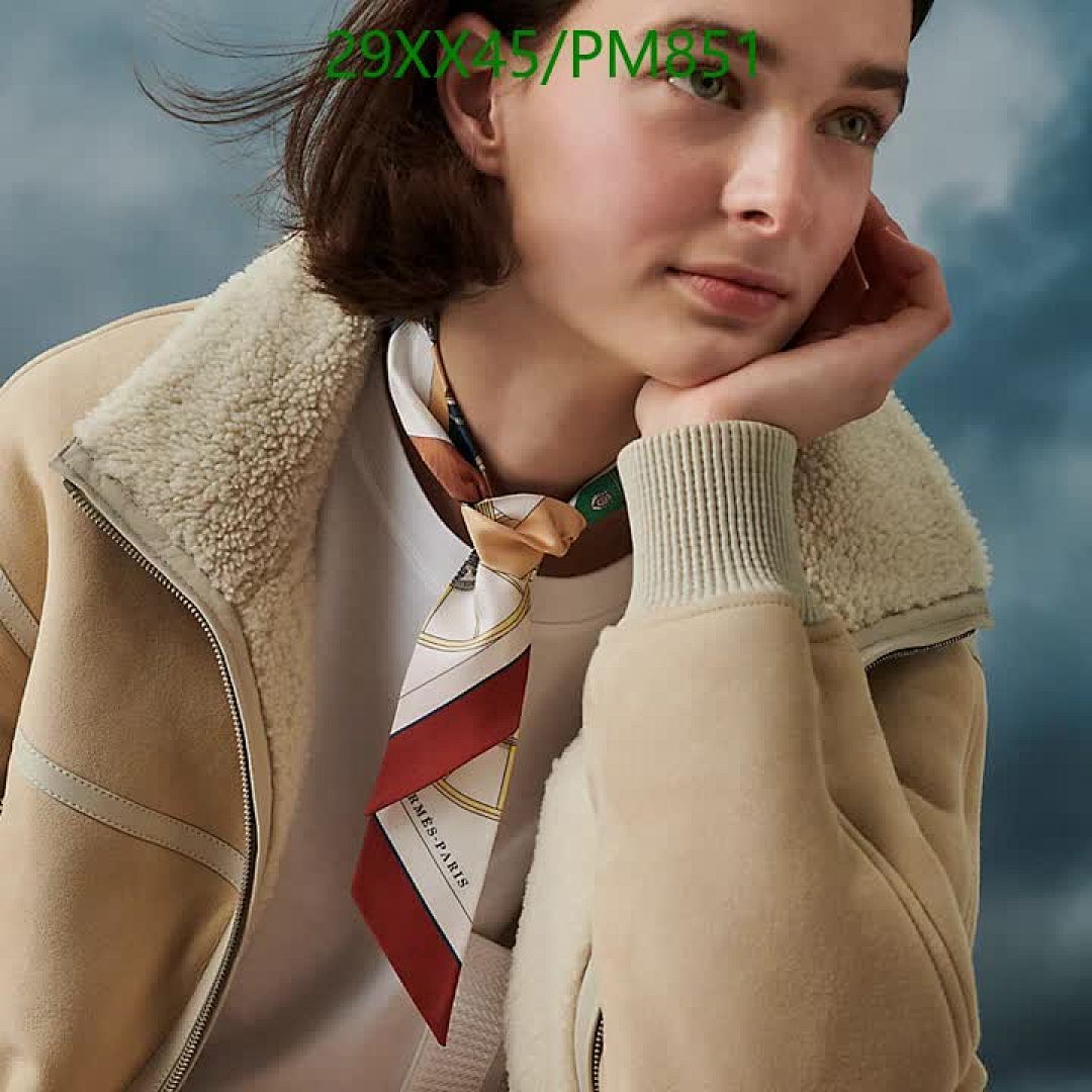 Hermes-Scarf Code: PM851 $: 29USD