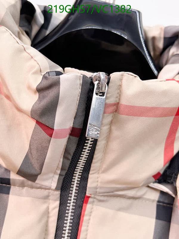 Burberry-Clothing Code: VC1382 $: 219USD