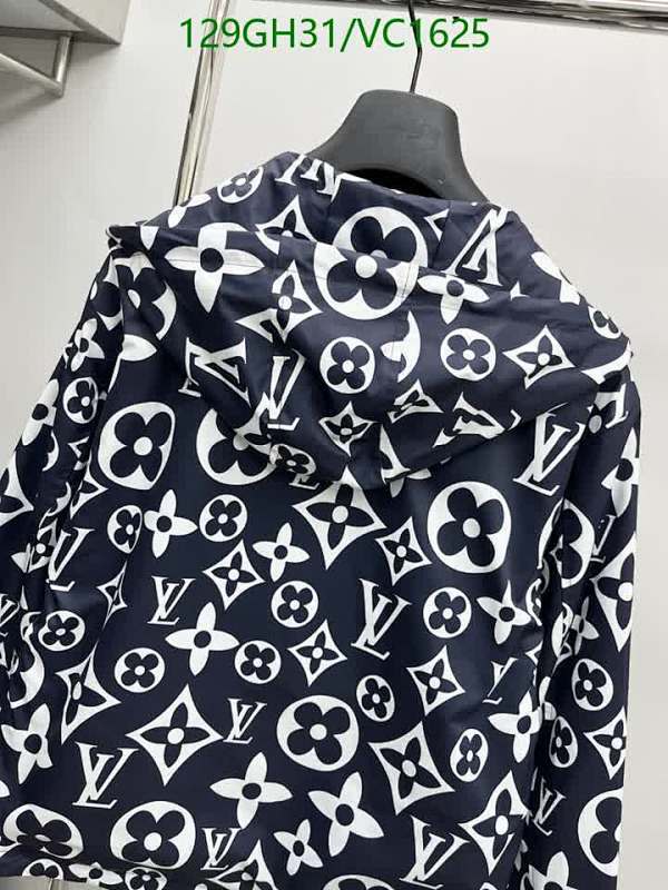 LV-Clothing Code: VC1625 $: 129USD