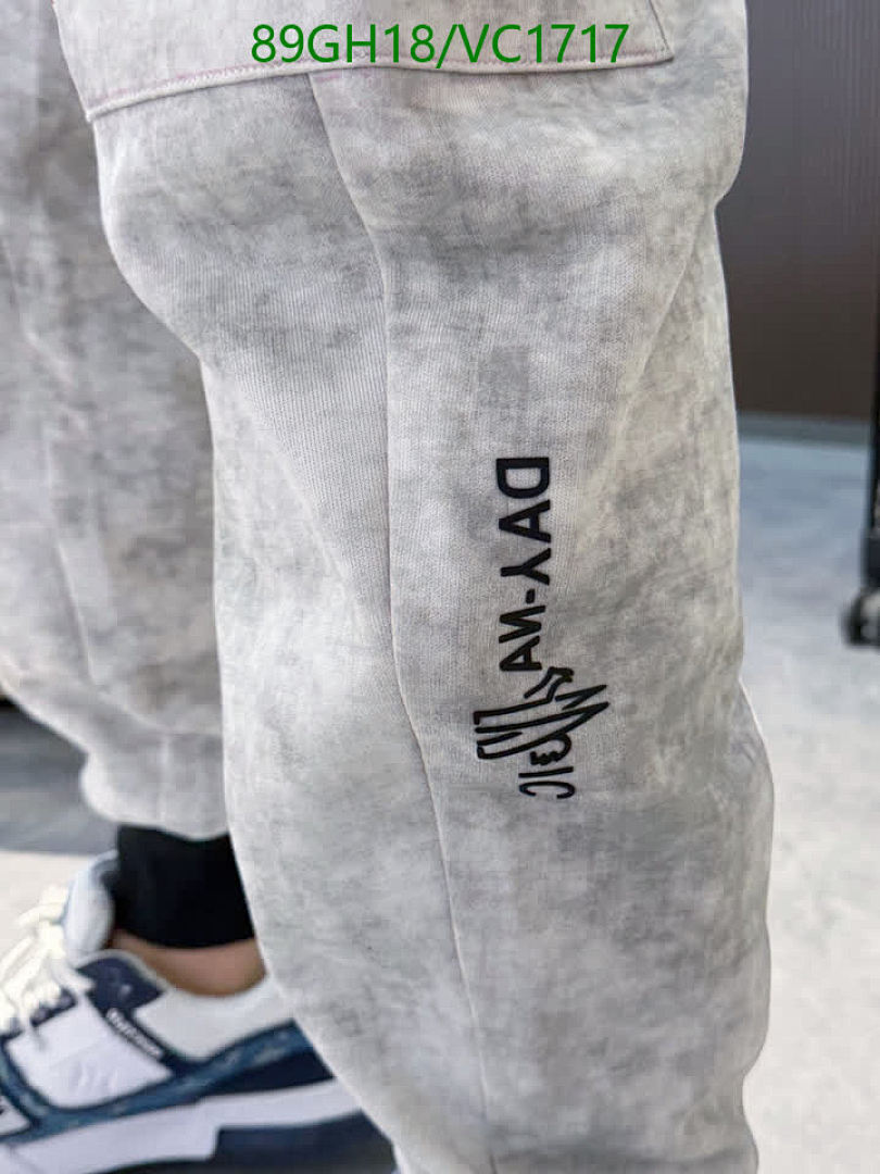 Moncler-Clothing Code: VC1717 $: 89USD