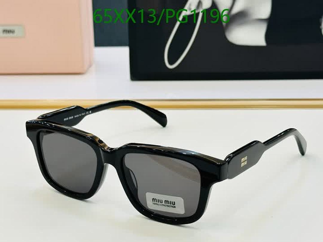 Miu Miu-Glasses Code: PG1196 $: 65USD
