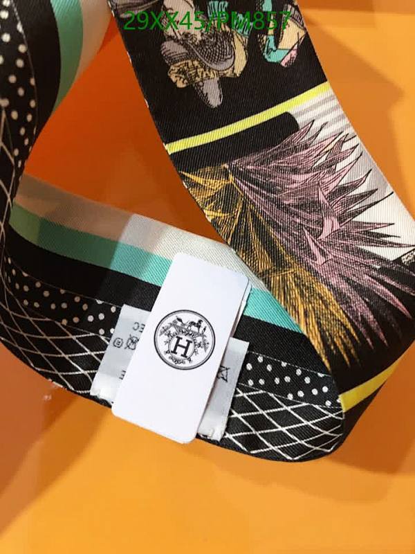 Hermes-Scarf Code: PM857 $: 29USD