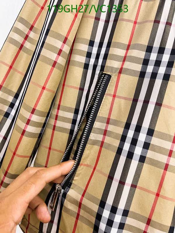 Burberry-Clothing Code: VC1353 $: 119USD