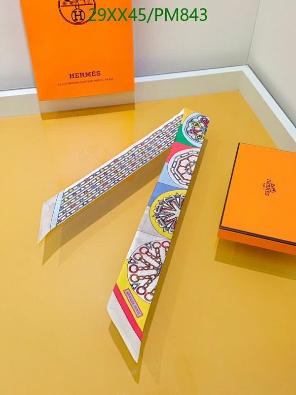 Hermes-Scarf Code: PM843 $: 29USD