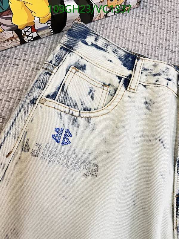 Balenciaga-Clothing Code: VC1337 $: 109USD