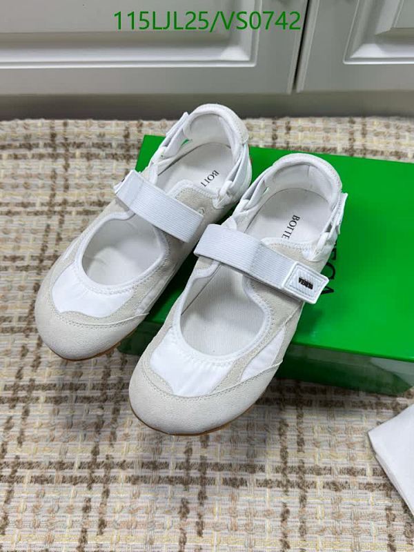 BV-Women Shoes Code: VS0742 $: 115USD