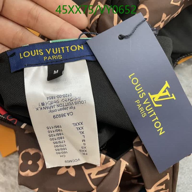 LV-Swimsuit Code: VY0652 $: 45USD