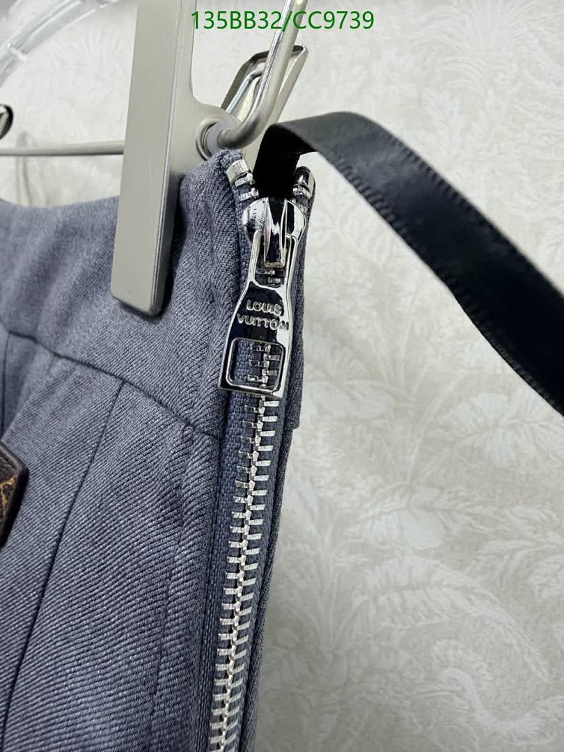 LV-Clothing Code: CC9739 $: 135USD
