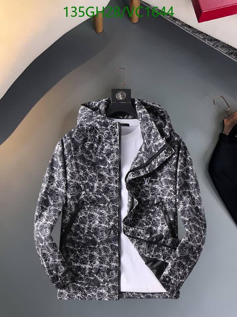 LV-Clothing Code: VC1644 $: 135USD