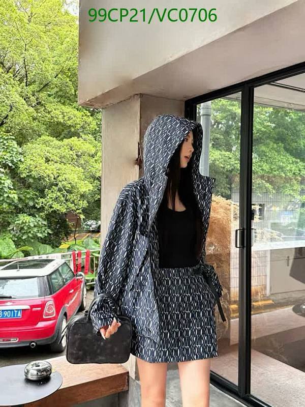 Dior-Clothing Code: VC0706 $: 99USD