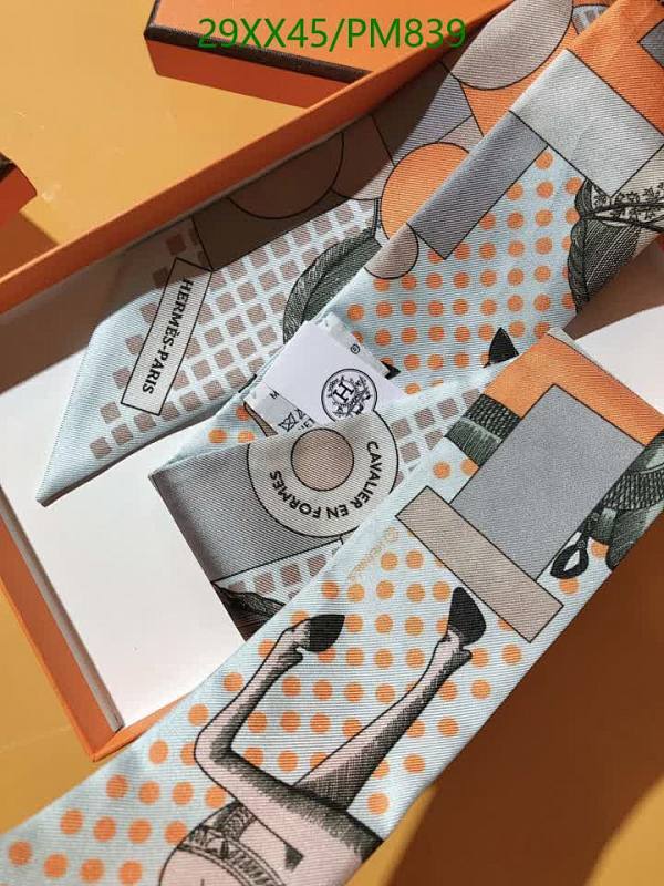 Hermes-Scarf Code: PM839 $: 29USD